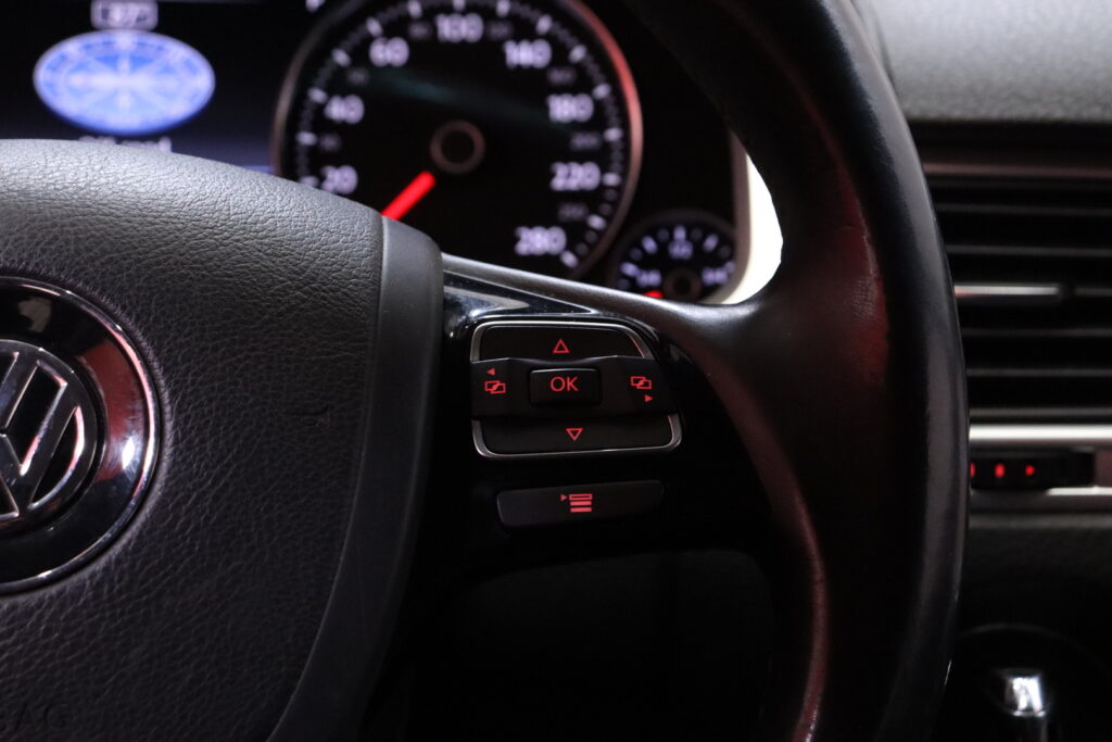 tuotekuva-Volkswagen-Touareg-GKS-531-2026-03-27-095031-17 tuotekuva-Volkswagen-Touareg-GKS-531-2026-03-27-095031-17