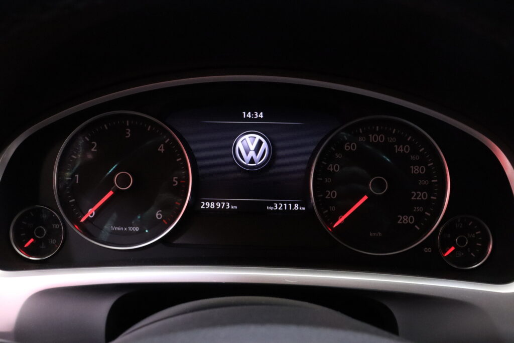 tuotekuva-Volkswagen-Touareg-GKS-531-2026-03-27-095031-18 tuotekuva-Volkswagen-Touareg-GKS-531-2026-03-27-095031-18