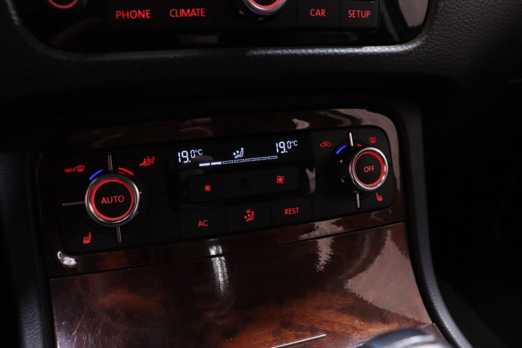 tuotekuva-Volkswagen-Touareg-GKS-531-2026-03-27-095031-22 tuotekuva-Volkswagen-Touareg-GKS-531-2026-03-27-095031-22