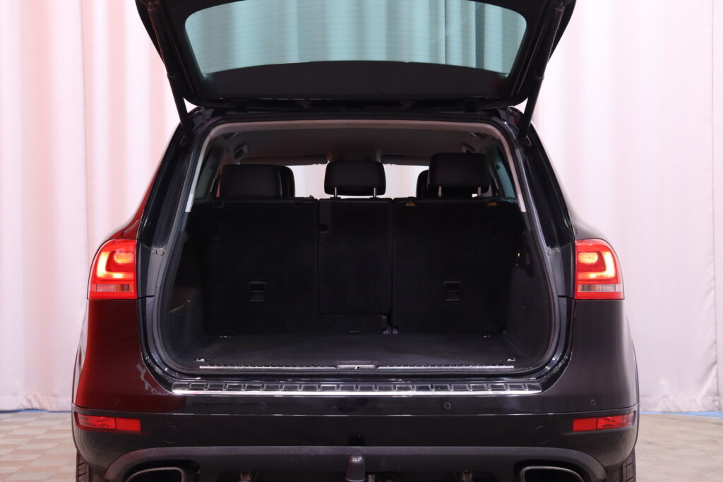 tuotekuva-Volkswagen-Touareg-GKS-531-2026-03-27-095031-25 tuotekuva-Volkswagen-Touareg-GKS-531-2026-03-27-095031-25