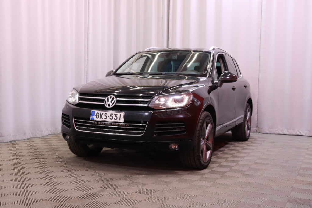 Volkswagen - Touareg - 3,0 V6 TDI 4MOTION BlueMotion Technology Tiptronic-automaatti // Webasto / Vakkari / Sähköpenkit muistilla // Volkswagen - Touareg - 3,0 V6 TDI 4MOTION BlueMotion Technology Tiptronic-automaatti // Webasto / Vakkari / Sähköpenkit muistilla // - Maastoauto