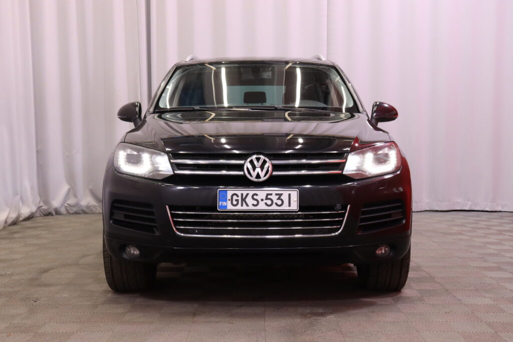 Volkswagen - Touareg - 3,0 V6 TDI 4MOTION BlueMotion Technology Tiptronic-automaatti // Webasto / Vakkari / Sähköpenkit muistilla // Volkswagen - Touareg - 3,0 V6 TDI 4MOTION BlueMotion Technology Tiptronic-automaatti // Webasto / Vakkari / Sähköpenkit muistilla // - Maastoauto