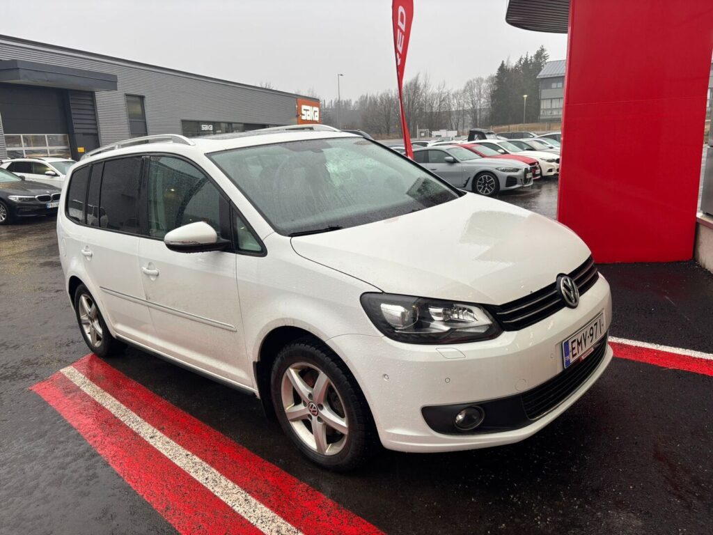 Volkswagen - Touran - Highline 1,4 TSI 103 kW (140 hv) DSG-automaatti // 7-paikkanen / Xenon. /Juuri saapunut // - Tila-auto