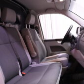 Volkswagen - Transporter - umpipakettiauto 2,0 TDI 103 kW DSG BlueMotionTechnology // Webasto / Koukku / Bi-Xenon / Penkilämmitin // - Pakettiauto