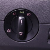 Volkswagen - Transporter - umpipakettiauto 2,0 TDI 103 kW DSG BlueMotionTechnology // Webasto / Koukku / Bi-Xenon / Penkilämmitin // - Pakettiauto