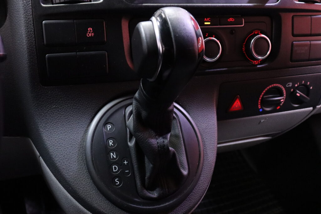 tuotekuva-Volkswagen-Transporter-BVO-792-2025-12-30-112104-18 tuotekuva-Volkswagen-Transporter-BVO-792-2025-12-30-112104-18