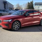 Volvo - S60 - T8 TwE AWD Business R-Design aut // HUD / Harman/Kardon / 360º / Carplay / LED / Blis / Navi // - Sedan