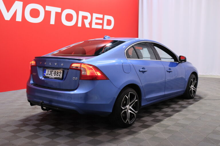 Volvo - S60 - D2 Summum aut - Sedan