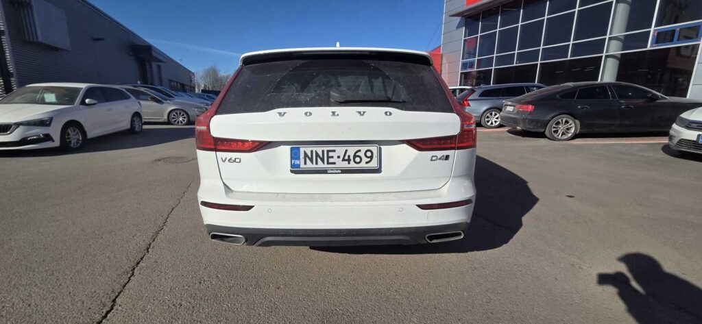 Volvo - V60 Cross Country - D4 AWD aut Volvo - V60 Cross Country - D4 AWD aut - Farmari