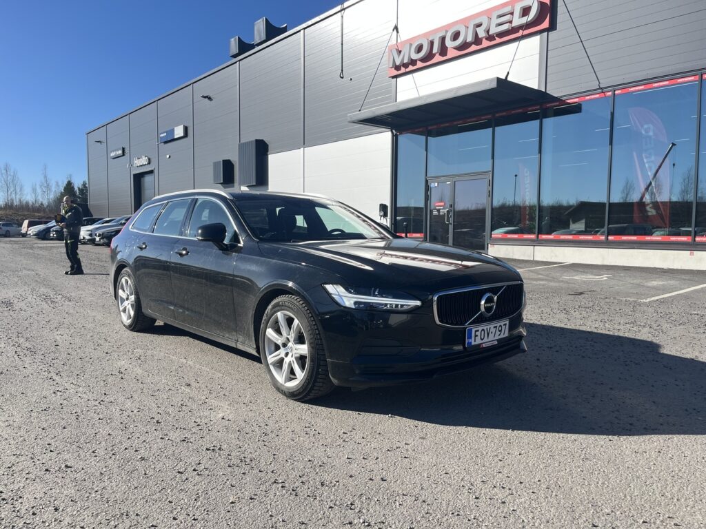 Volvo - V90 - D3 Momentum aut - Farmari