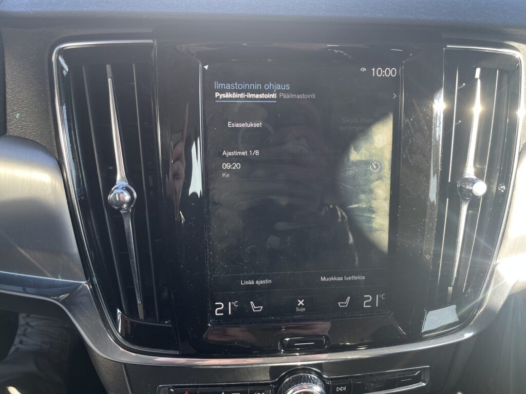 Volvo - V90 - D3 Momentum aut Volvo - V90 - D3 Momentum aut - Farmari