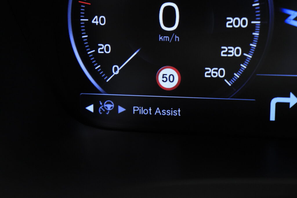 tuotekuva-Volvo-V90-JLA-658-2026-02-06-120103-19 tuotekuva-Volvo-V90-JLA-658-2026-02-06-120103-19