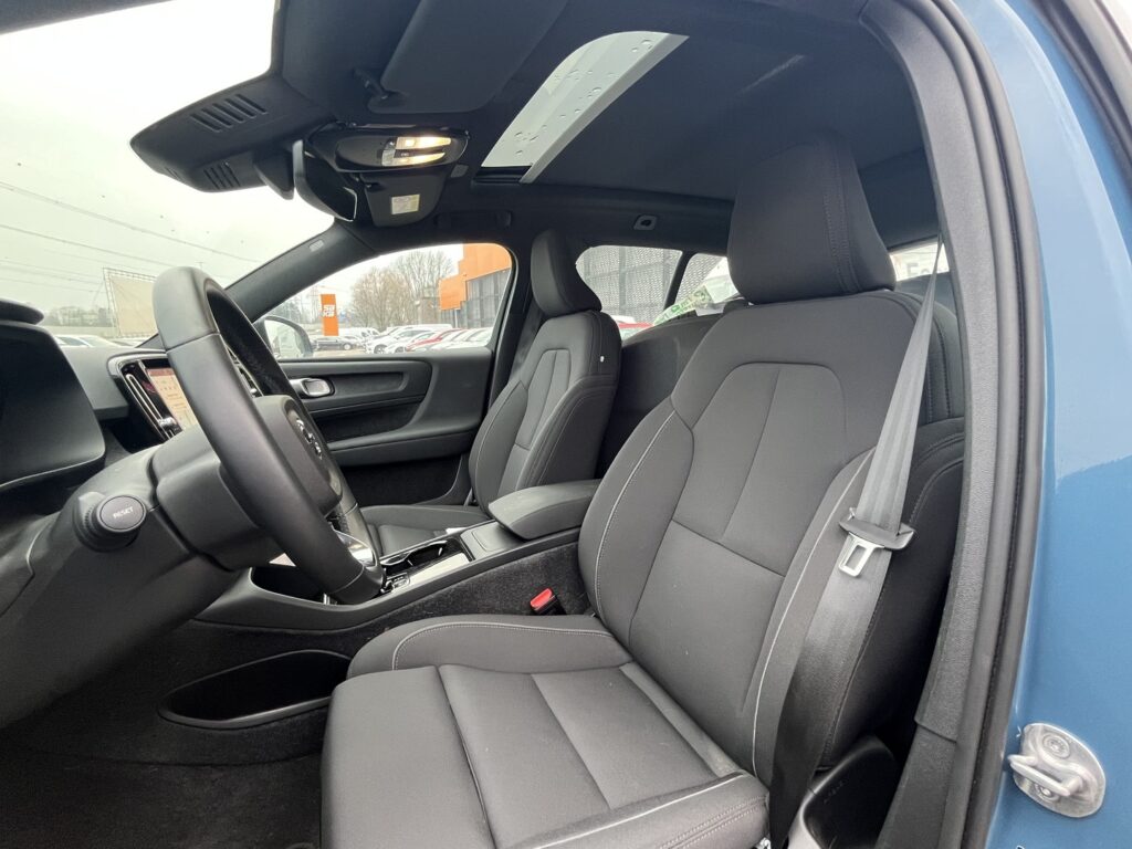 Volvo - XC40 - Recharge Twin Ultimate Volvo - XC40 - Recharge Twin Ultimate - Maastoauto