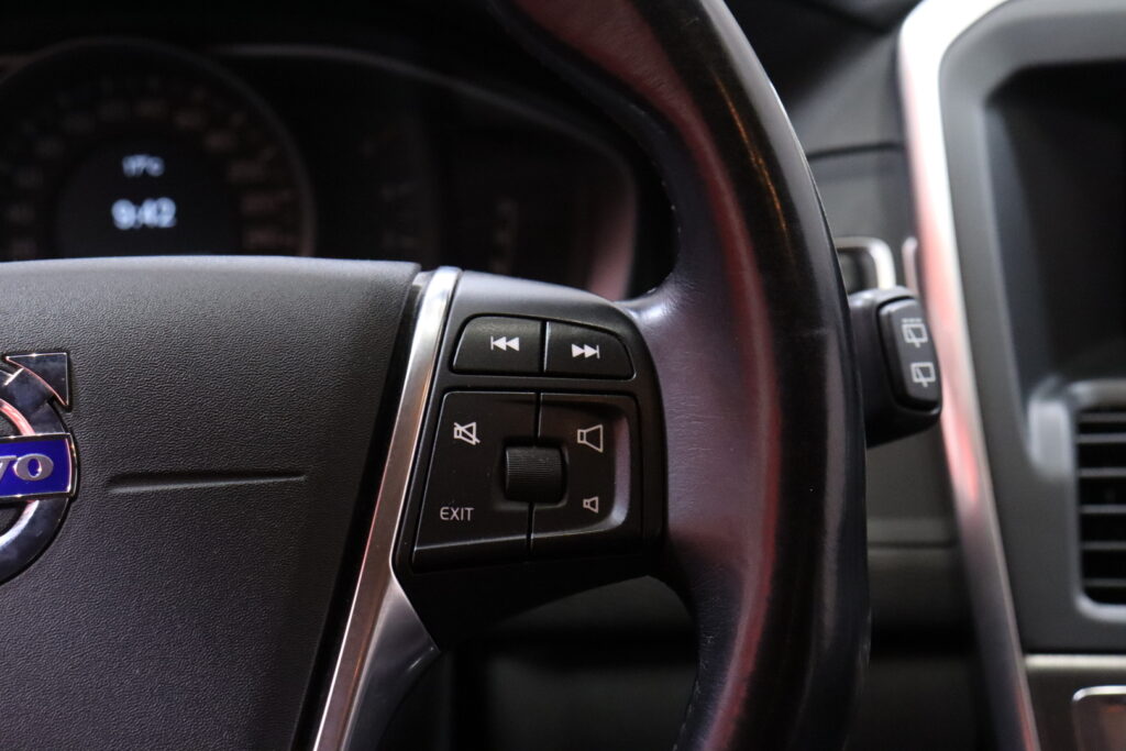 tuotekuva-Volvo-XC60-ILM-869-2026-03-19-164103-17 tuotekuva-Volvo-XC60-ILM-869-2026-03-19-164103-17