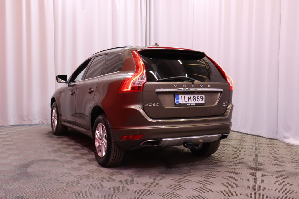 Volvo - XC60 - D4 AWD Momentum aut // Webasto / Vakkari / Koukku / Tutkat / 2x renkaat // Volvo - XC60 - D4 AWD Momentum aut // Webasto / Vakkari / Koukku / Tutkat / 2x renkaat // - Maastoauto