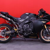 Yamaha - YZF-R1 - *Suomipyörä, 3x avain, Käyttöönotettu 3/10, Akrapovic putkisto* - Moottoripyörä