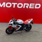 Yamaha - YZF-R1 - // Löytö! / Suomi-pyörä / Pikku kilsat! / 3x Avaimet // - Moottoripyörä