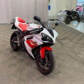 Yamaha - YZF-R1 - // Löytö! / Suomi-pyörä / Pikku kilsat! / 3x Avaimet // - Moottoripyörä