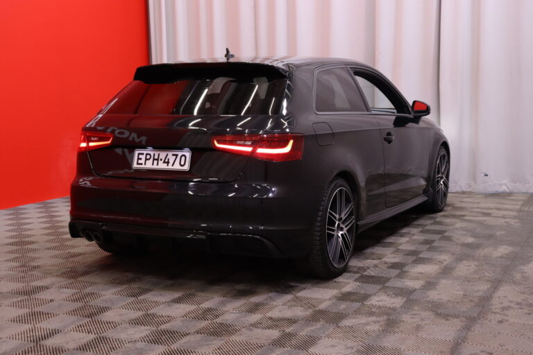 Audi - A3 - Coupé 2,0 TDI 110 kW quattro S-Line / Flat Bottom / Bang Olufsen / Jakopää juuri vaihdettu // - Viistoperä