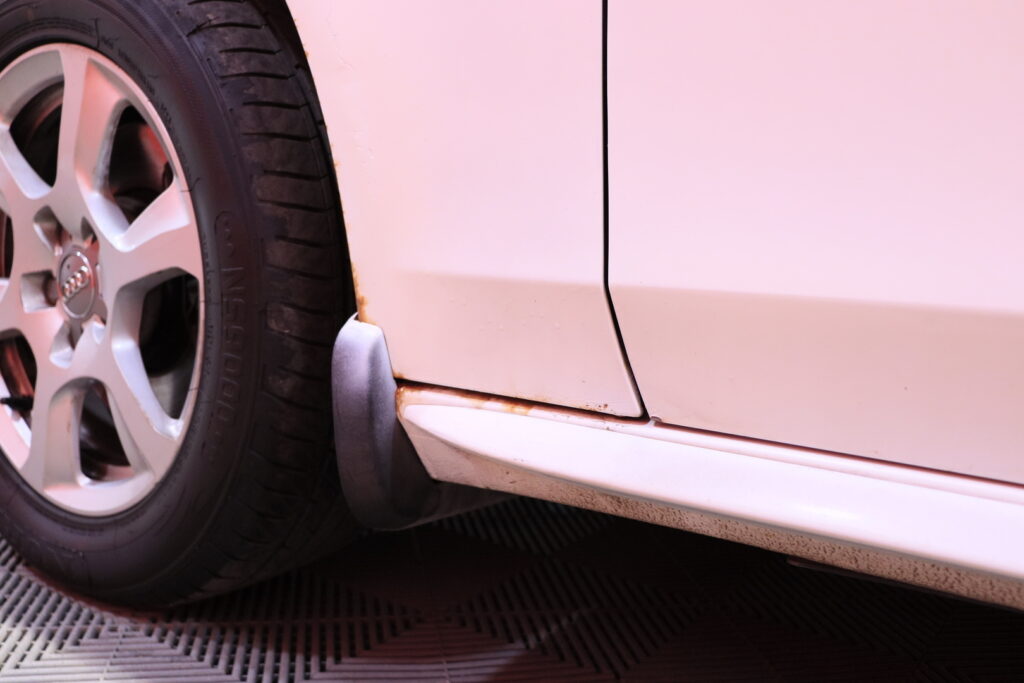 tuotekuva-Audi-A4-GIJ-238-2026-04-02-110554-19 tuotekuva-Audi-A4-GIJ-238-2026-04-02-110554-19