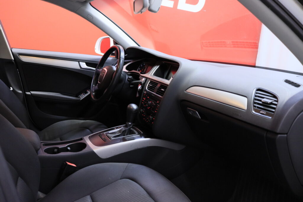 tuotekuva-Audi-A4-GIJ-238-2026-04-02-110554-25 tuotekuva-Audi-A4-GIJ-238-2026-04-02-110554-25