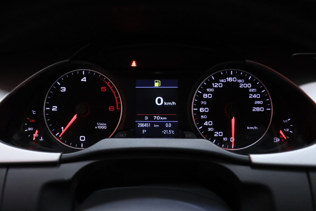 tuotekuva-Audi-A4-GIJ-238-2026-04-02-110554-30 tuotekuva-Audi-A4-GIJ-238-2026-04-02-110554-30