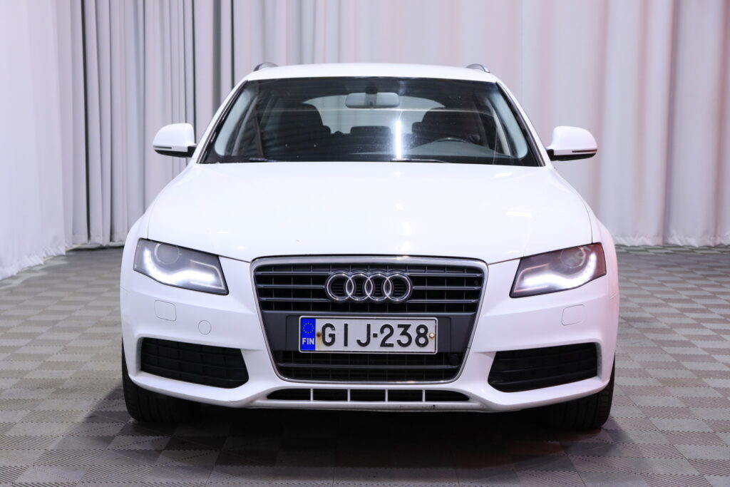 Audi - A4 - Avant 2,0 TDI (DPF) multitronic Business Audi - A4 - Avant 2,0 TDI (DPF) multitronic Business - Farmari
