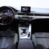 Audi - A4 - Avant First Edition Business Sport 2,0 TDI 140 kW quattro S tronic / Suomi-auto / Webasto / Koukku / Sporttipenkit / LED / Vakkari / Tutkat - Farmari