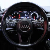 Audi - A4 - Avant First Edition Business Sport 2,0 TDI 140 kW quattro S tronic / Suomi-auto / Webasto / Koukku / Sporttipenkit / LED / Vakkari / Tutkat - Farmari