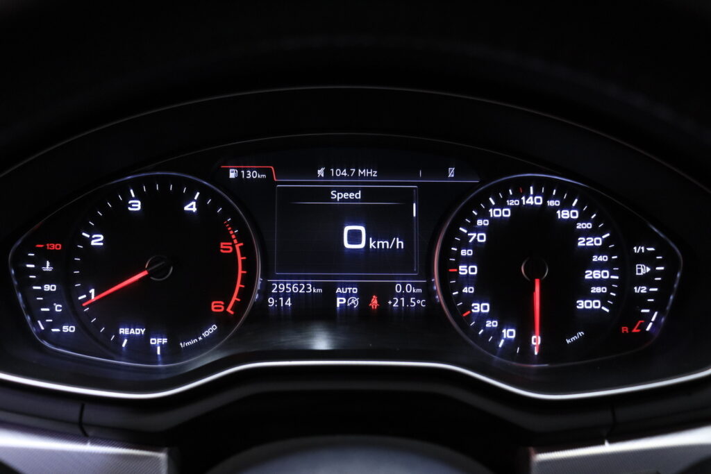 tuotekuva-Audi-A4-JKB-954-2026-04-08-163603-17 tuotekuva-Audi-A4-JKB-954-2026-04-08-163603-17