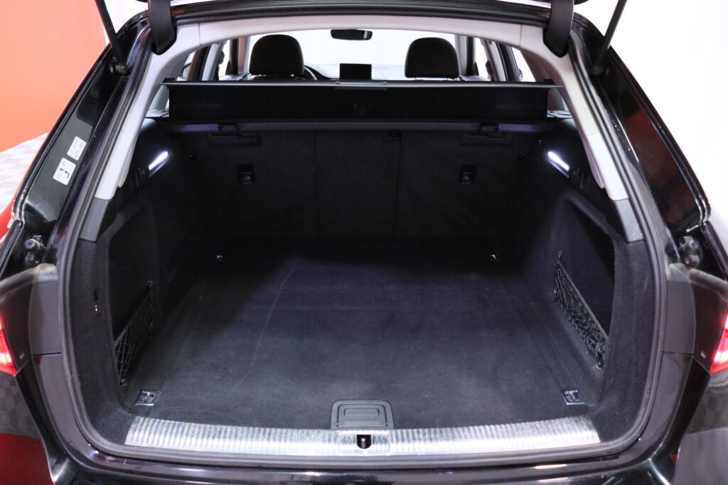tuotekuva-Audi-A4-JKB-954-2026-04-08-163603-29 tuotekuva-Audi-A4-JKB-954-2026-04-08-163603-29