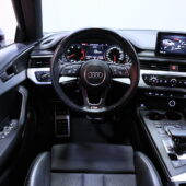 Audi - A4 - Avant S-Line 2.0 TDI 140kW quattro S tronic // / Webasto / ACC / Tutkat / BLIS / MMI Navi / Sporttipenkit / - Farmari