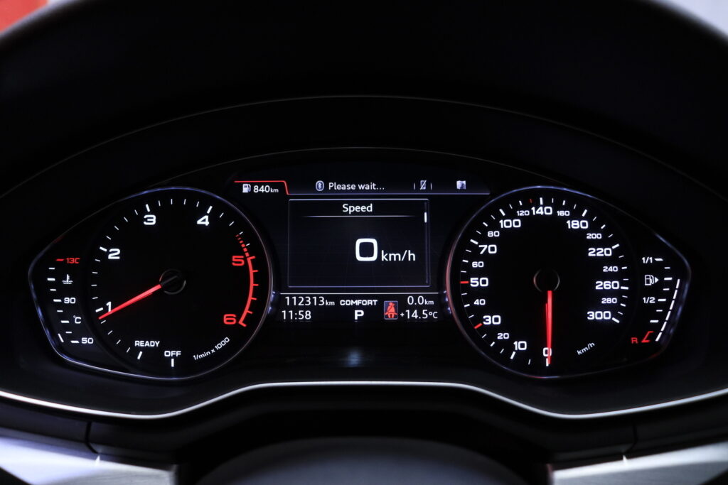 tuotekuva-Audi-A4-KNR-794-2026-04-09-151104-17 tuotekuva-Audi-A4-KNR-794-2026-04-09-151104-17