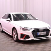 Audi - A4 - Avant 40 TFSI MHEV quattro Progress S line //  Webasto / Merkkihuollettu / Matrix / Digimittaristo / Koukku / P-kamera / Vakkari / - Farmari