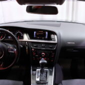 Audi - A5 - Sportback Business 1,8 TFSI 125kW multitronic // Vakionopeudensäädin / Pysäköintitutka / Xenon // - Viistoperä