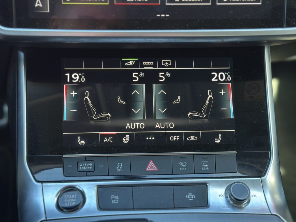 Audi - A6 - Avant Business S-Line 55 TFSI e quattro S Tronic Audi - A6 - Avant Business S-Line 55 TFSI e quattro S Tronic - Farmari