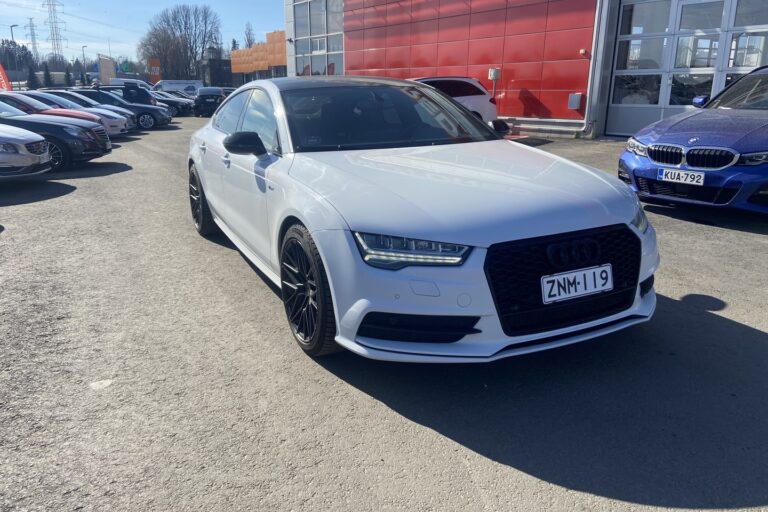 Audi - A7 - 3,0 V6 Biturbo TDI 240kW Competition quattro // RS Penkit / Bose / P.Kamera / MMI Navi / - Viistoperä