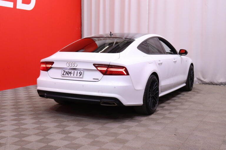 Audi - A7 - 3,0 V6 Biturbo TDI 240kW S-Line Competition quattro // RS Penkit / Bose / P.Kamera / MMI Navi / - Viistoperä