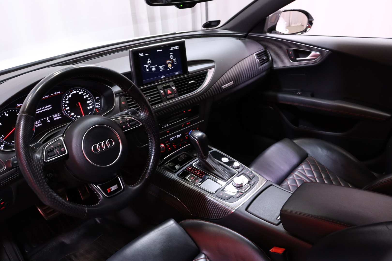 Audi - A7 - 3,0 V6 Biturbo TDI 240kW S-Line Competition quattro // RS Penkit / Bose / P.Kamera / MMI Navi / - Viistoperä