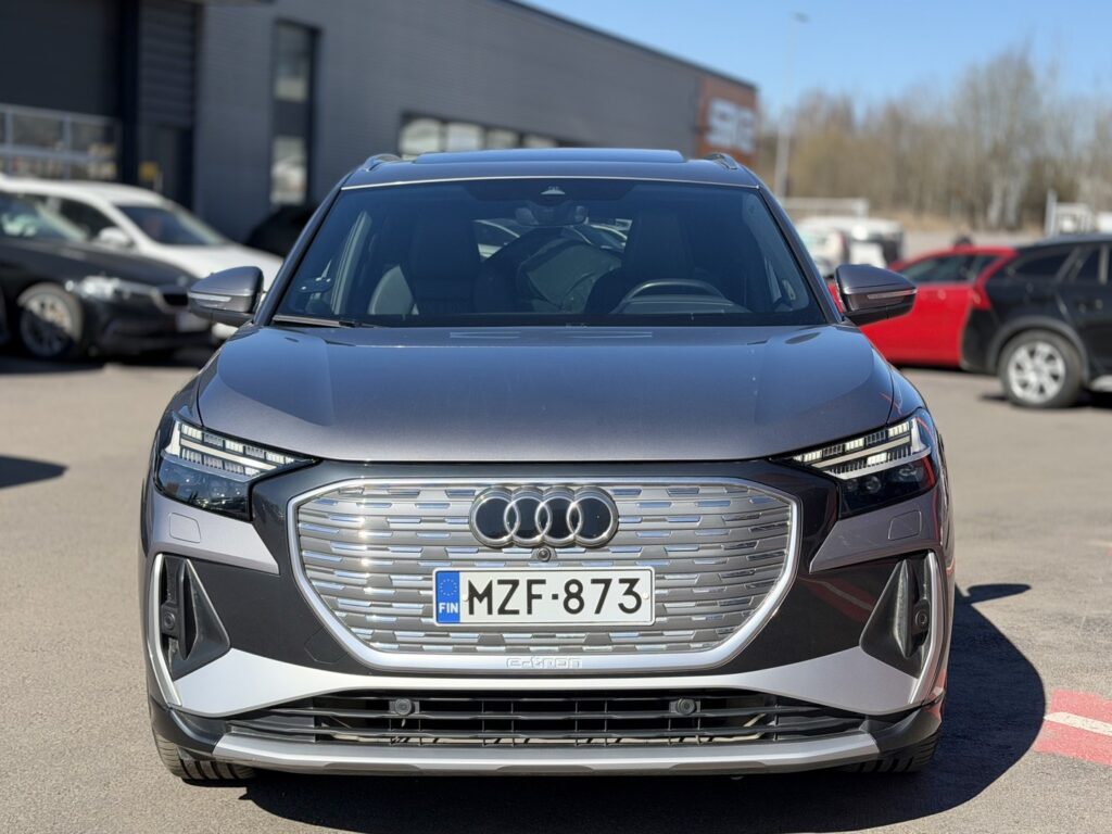 Audi - Q4 e-tron - 50 quattro S line Audi - Q4 e-tron - 50 quattro S line - Maastoauto