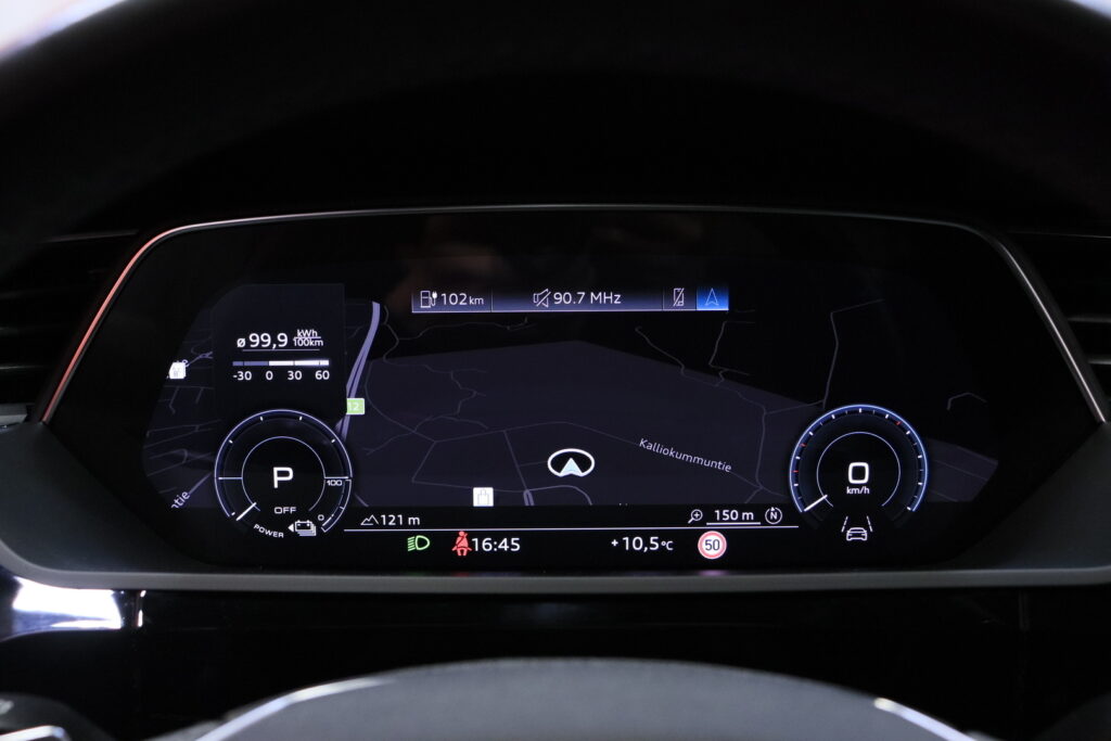 tuotekuva-Audi-e-tron-FSF-654-2026-04-07-142104-20 tuotekuva-Audi-e-tron-FSF-654-2026-04-07-142104-20