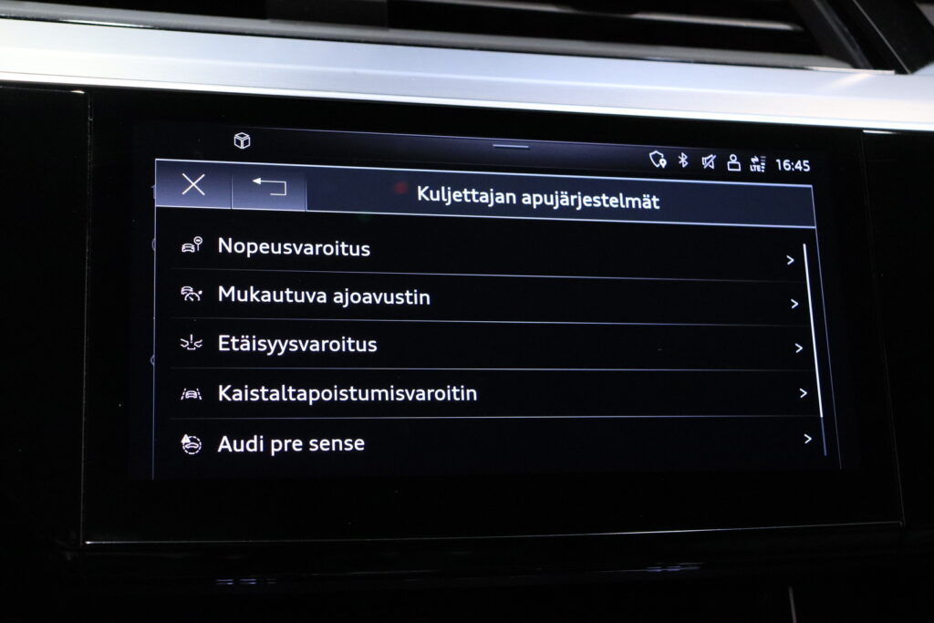 tuotekuva-Audi-e-tron-FSF-654-2026-04-07-142104-22 tuotekuva-Audi-e-tron-FSF-654-2026-04-07-142104-22