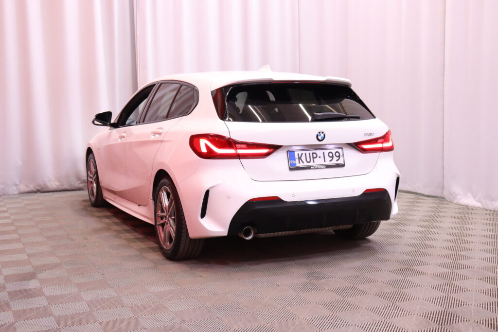 BMW - 118 - F40 Hatchback 118i Business M Sport // LED / Adapt.vakkari / HiFi / Digimittari / Lohko & sisäpistoke // BMW - 118 - F40 Hatchback 118i Business M Sport // LED / Adapt.vakkari / HiFi / Digimittari / Lohko & sisäpistoke // - Viistoperä