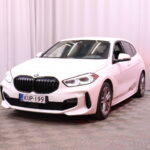 BMW - 118 - F40 Hatchback 118i Business M Sport // LED / Adapt.vakkari / HiFi / Digimittari / Lohko & sisäpistoke // - Viistoperä
