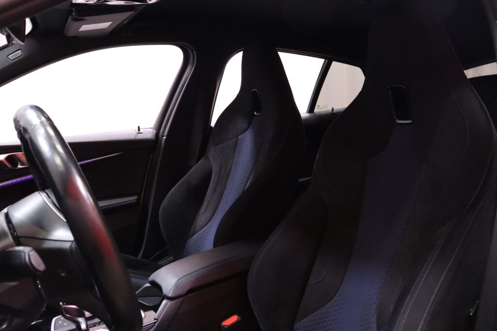 BMW - 118 - F40 Hatchback 118i Business M Sport // LED / Adapt.vakkari / HiFi / Digimittari / Lohko & sisäpistoke // BMW - 118 - F40 Hatchback 118i Business M Sport // LED / Adapt.vakkari / HiFi / Digimittari / Lohko & sisäpistoke // - Viistoperä