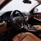 BMW - 320 - G20 Sedan 320d A xDrive Launch Edition Sport Line // Webasto / Laser / HUD / HiFi / Kamera / - Sedan