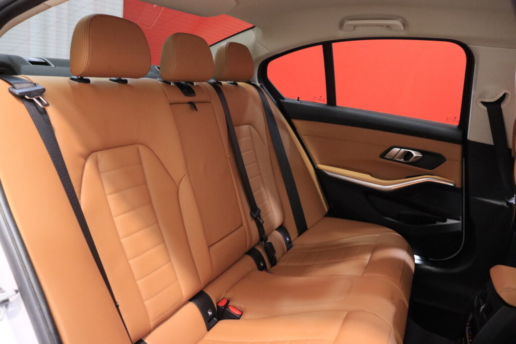 tuotekuva-BMW-320-BVS-455-2026-04-09-145506-30 tuotekuva-BMW-320-BVS-455-2026-04-09-145506-30