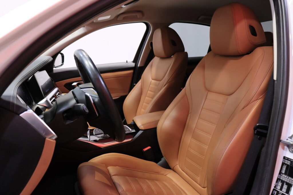 BMW - 320 - G20 Sedan 320d A xDrive Launch Edition Sport Line // Webasto / Laser / HUD / HiFi / Kamera / BMW - 320 - G20 Sedan 320d A xDrive Launch Edition Sport Line // Webasto / Laser / HUD / HiFi / Kamera / - Sedan