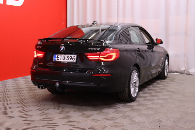 BMW - 320 Gran Turismo - F34 Gran Turismo 320d xDrive Edition // Vakkari / ShadowLine / Seisontatuuletus / Vetokoukku / Ratin lämmitys // - Sedan