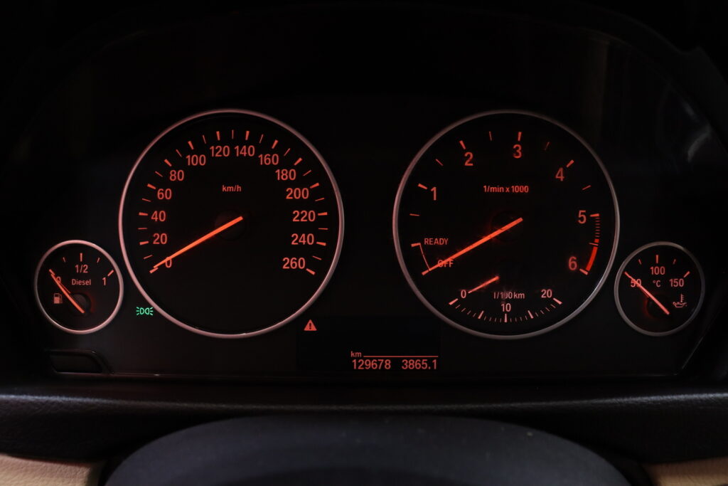 tuotekuva-BMW-320-Gran-Turismo-ETU-396-2026-04-21-130004-18 tuotekuva-BMW-320-Gran-Turismo-ETU-396-2026-04-21-130004-18